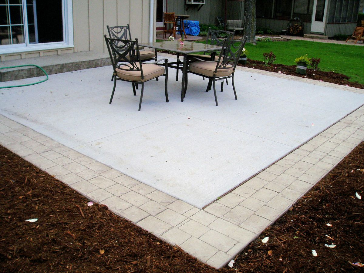 Concrete Patio With Border Something Similar To This Would Be Fun throughout dimensions 1200 X 900