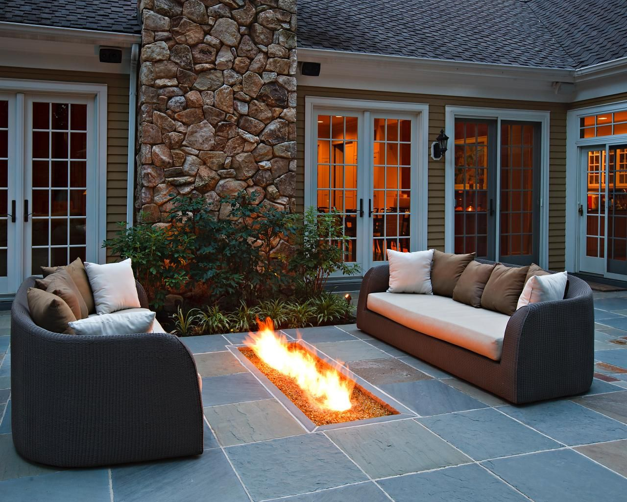 Covered Patio With Fire Pit Fire Pit Design Ideas Outdoor Spaces with regard to proportions 1280 X 1024