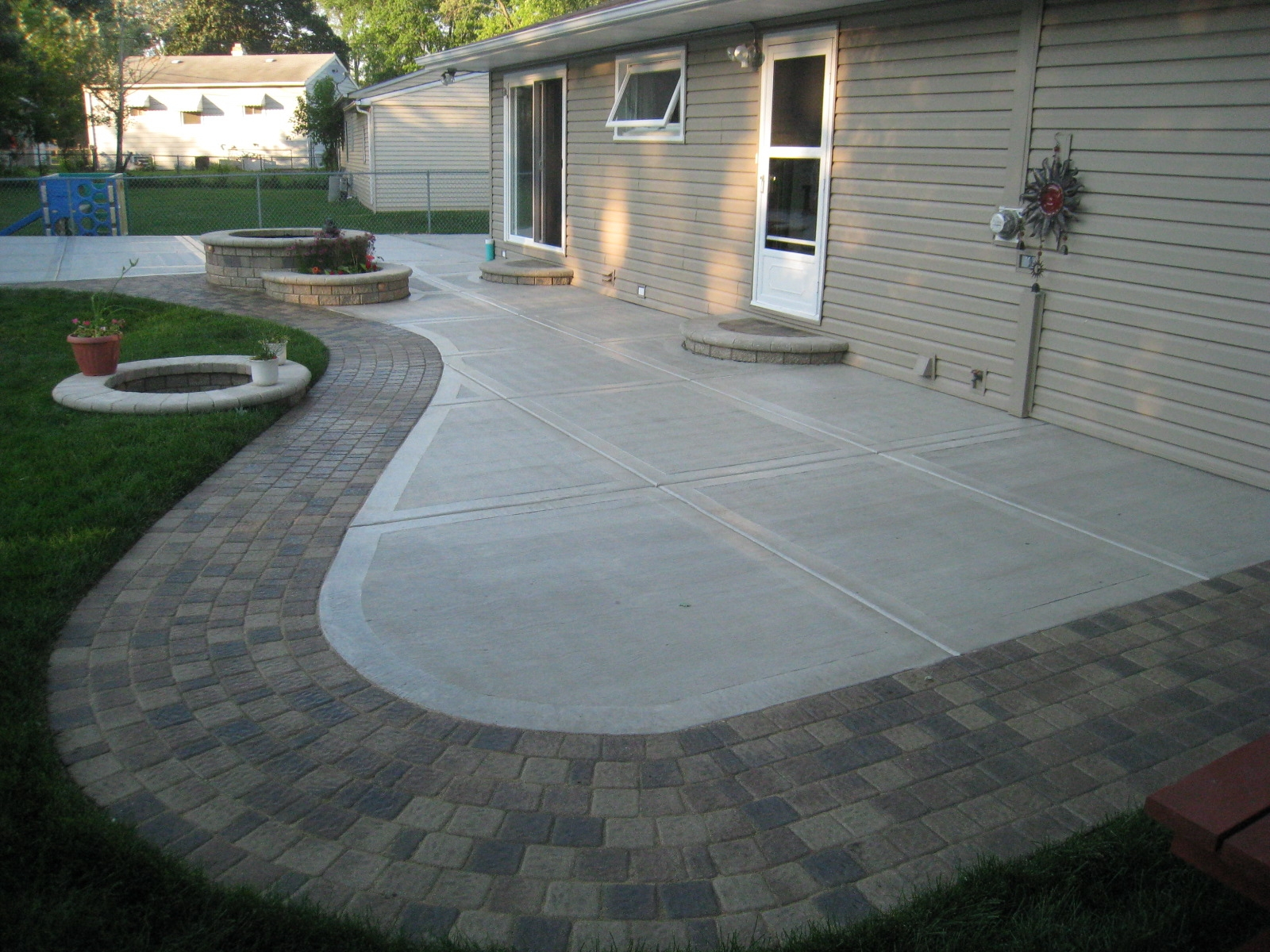 Installing Thin Pavers Over Concrete Patio Patio Ideas within proportions 1600 X 1200