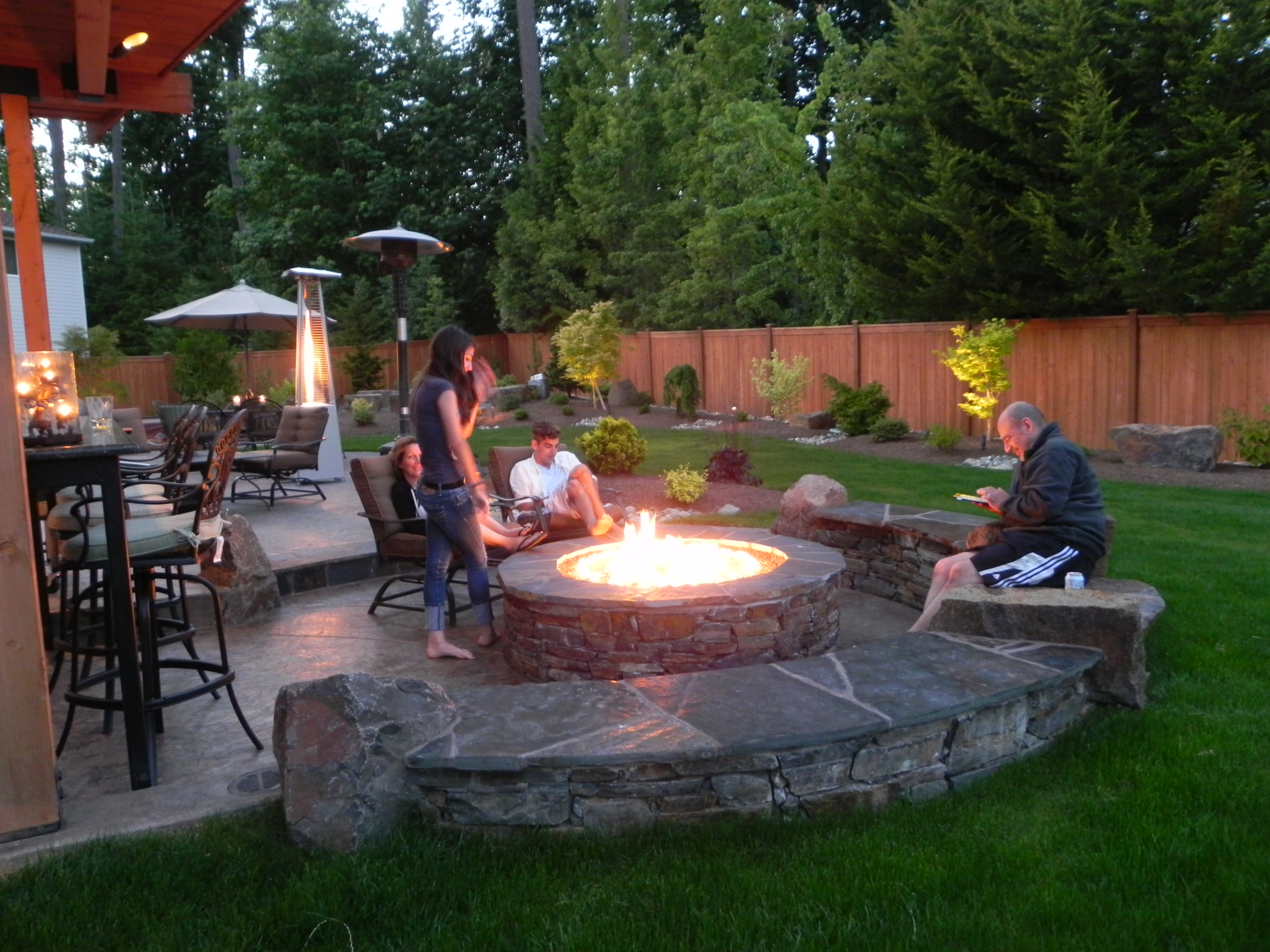 Firepit And Patio Designs Patio Ideas