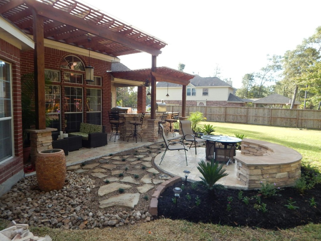 Pergola Firepit Outdoor Kitchen Heat Up Houston Patio with dimensions 1024 X 768