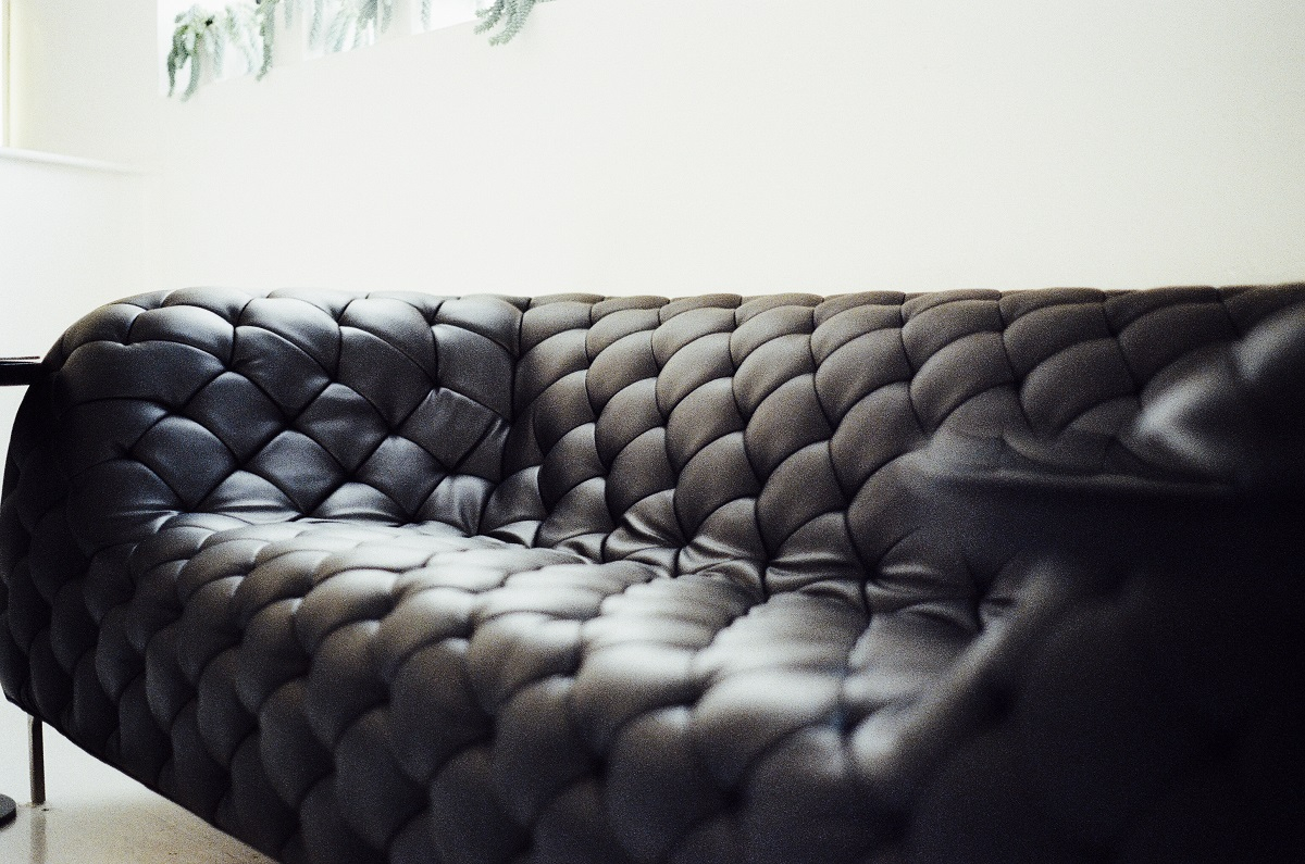 bonded leather vs leather sofa